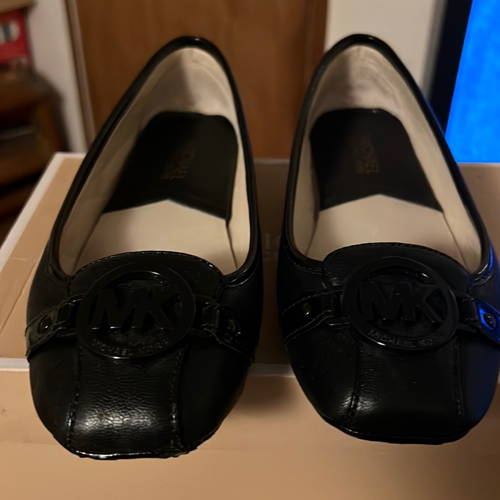 Authentic Michael Kors Sandals